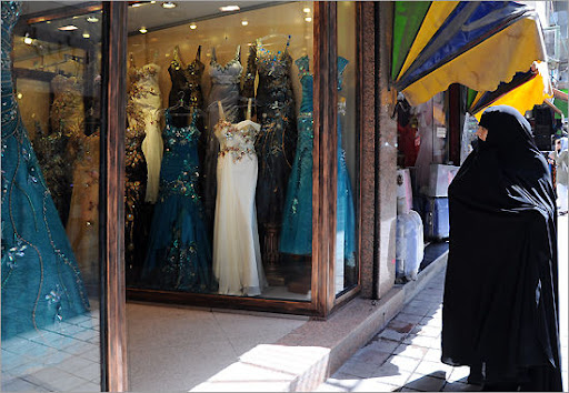 خرید لباس مجلسی با قیمت مناسب در تهران