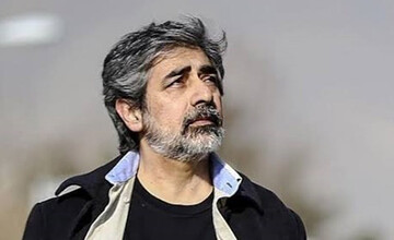 نصب سنگ مزار حسین زمان خواننده سرشناس ایرانی در روز تولدش + عکس