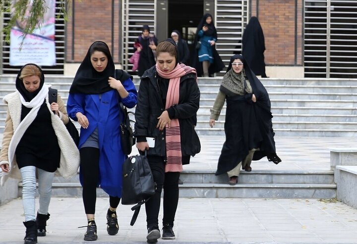 روزنامه صداوسیما: بی‌حجابان اجیرشدگانی هستند که فکر می‌کنند به جامعه زنان دل و جرات داده‌اند
