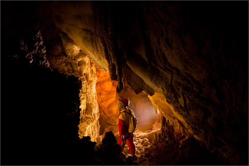 غارهای کفترک؛ پیمودن راهی به سمت قلب زمین