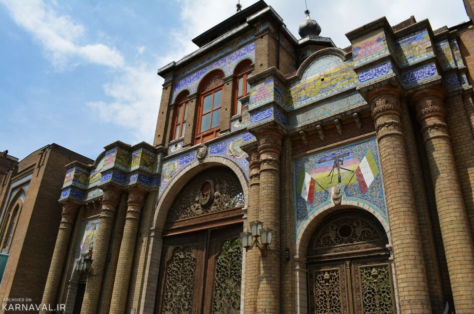 سردری منحصر به فرد و تاریخی / سردر باغ ملی؛ جاذبه‌ی دیدنی تهران