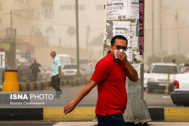 هشدار به به شهروندان تهرانی درپی گرد و خاک و بارش تگرگ و وزش باد شدید در پایتخت