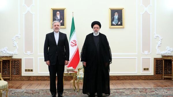 رئیسی: ایران و عربستان دو کشور تأثیرگذار در منطقه و جهان اسلام هستند/ رویکرد ایران توسعه مناسبات با همسایگان است