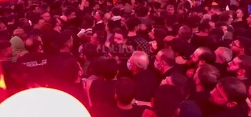 حضور علی لاریجانی در میان جمعیت زائران در کربلا / تصاویر