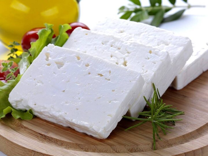 کدام نوع پنیر برای کاهش وزن مفید است؟