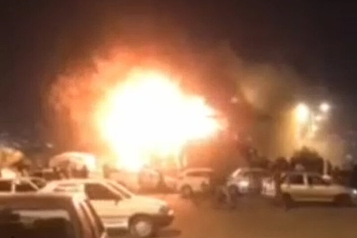 فوری؛ آتش‌سوزی وحشتناک در نزدیکی حرم امام حسین (ع) + علت دود چیست؟ / فیلم