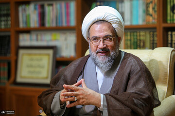 آیت‌الله علیدوست: کاش بی‌حجابی در کنار سایر مفاسد دیده می‌شد/ وقتی هر روز با اختلاس و دزدی روبرو هستیم، نباید همه خطبه های نماز جمعه بحث حجاب باشد