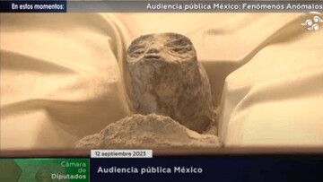 برای اولین بار / نمایش اجساد آدم فضایی ها درپارلمان مکزیک! + فیلم