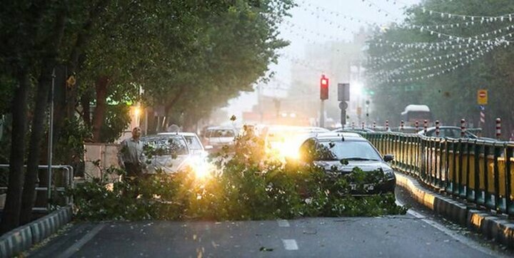 هشدار به تهرانی ها؛ وزش باد شدید در راه است
