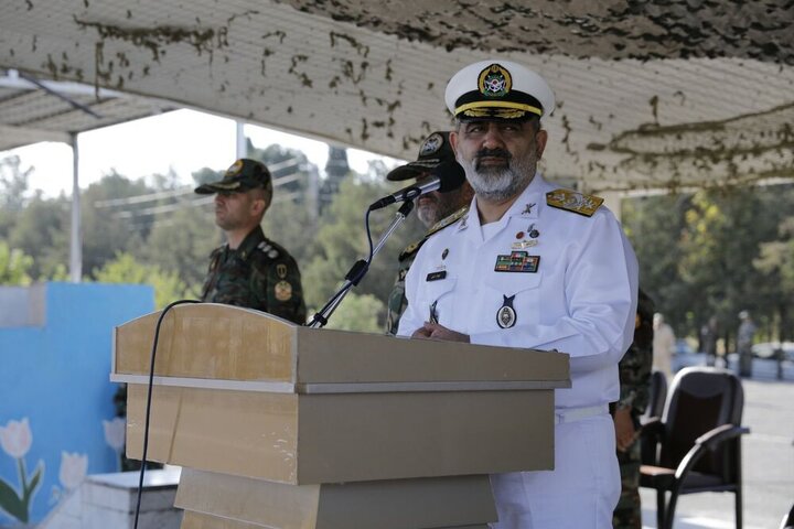 دریادار ایرانی: ارتش ایران امنیت را برای تمام کشورهای منطقه ایجاد کرده است