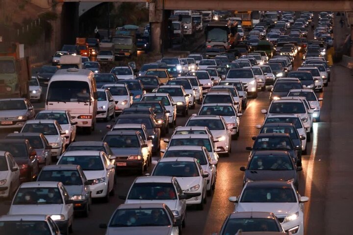 ترافیک شدید در آزادراه‌های البرز | جاده چالوس یک طرفه است؟
