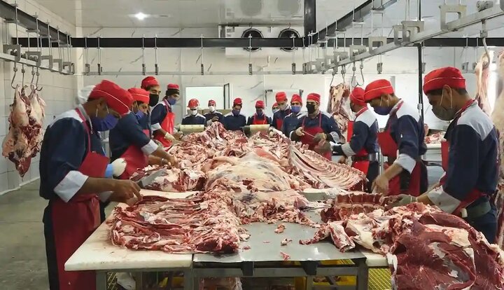 ایران گوشت کنیایی و پاکستانی وارد می کند / گوشت تولیدی کشور به عمان می رود!