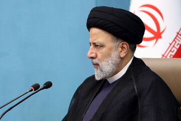 رئیسی: نرخ رشد اقتصادی ایران، دشمن را گیج کرد /  توطئه‌ها و فتنه‌هایی که دشمن هر روز علیه ملت ما اجرا می‌کند بی‌اثر است