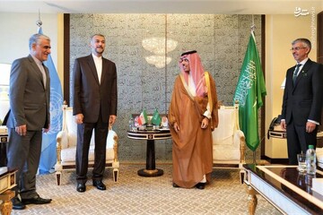 دیدار امیرعبداللهیان با وزیر خارجه عربستان در آمریکا