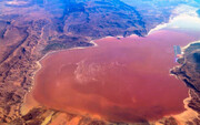 دریاچه مهارلو؛ جاذبه‌ای صورتی و تماشایی در فارس