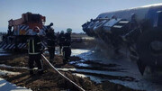زنده زنده سوختن سرنشینان کامیون درپی تصادف وحشتناک قطار با تریلی + فیلم