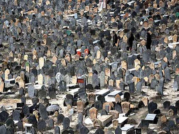 گورگردی در قبرستان سفیدچاه / عجیب ترین قبرستان ایران