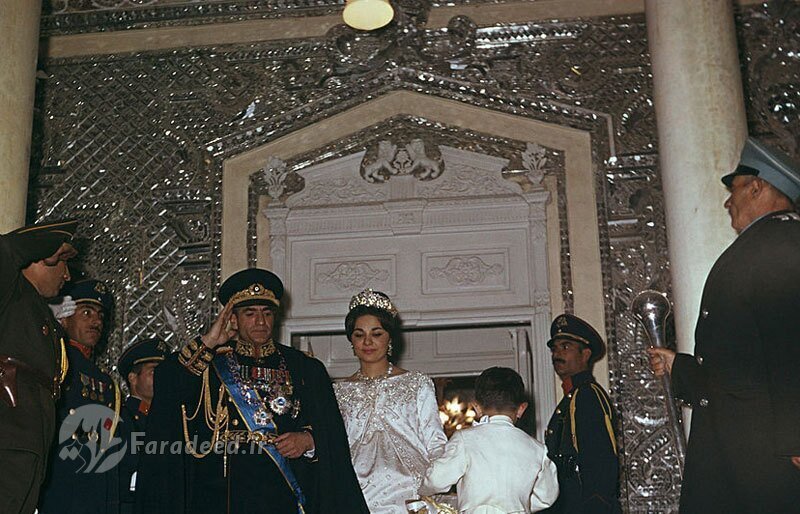 تصاویرِ نایاب از عروسی فرح و محمدرضا پهلوی