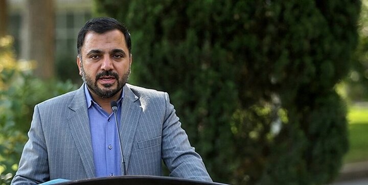 وزیر ارتباطات: تلاش می‌کنیم در پنج سال آینده فضانورد ایرانی به فضا اعزام کنیم