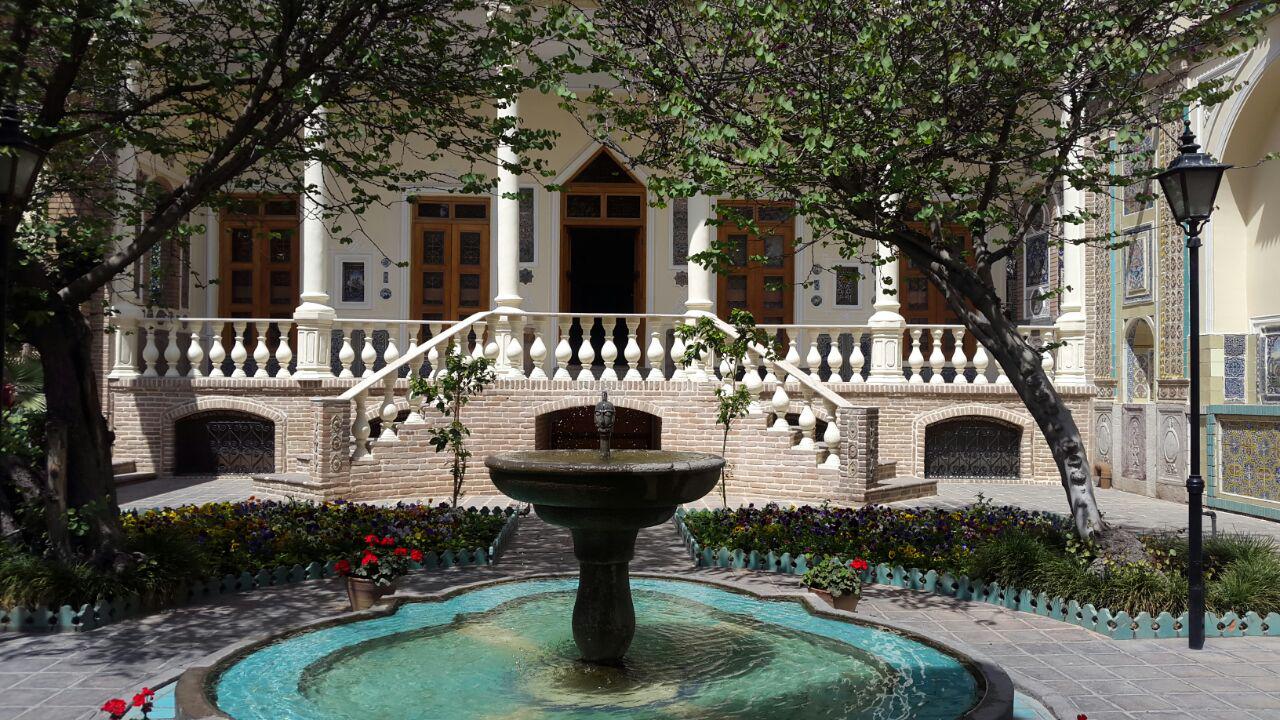 تهران گردی در خانه موزه مقدم