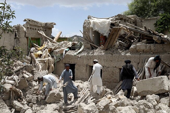 فاجعه در افغانستان / شمار کشته ها به ۲۰۰۰ نفر رسید/ بیش از ۹۲۰۰ نفر زخمی