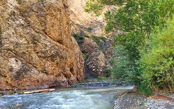 جهنم دره خوی؛ جاذبه ای افسانه ای