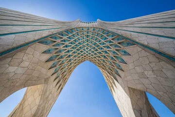 برج آزادی؛ نمادی متحیرکننده در تهران