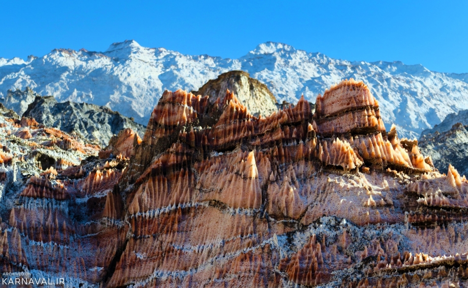 گنبد نمکی جاشک در کجا قرار دارد؟