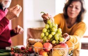 فواید بی نظیر مصرف انگور برای سالمندان