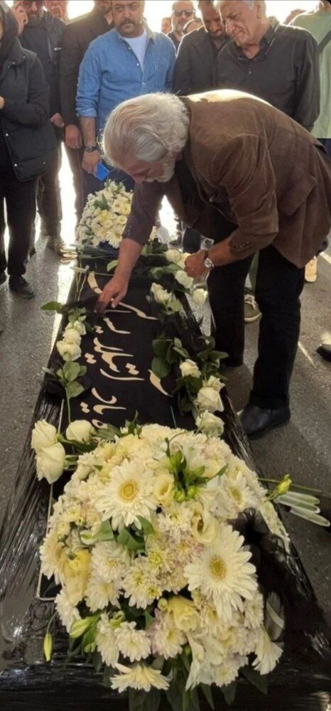 لحظه ورود پیکر آتیلا پسیانی به ایران + فیلم دلخراش