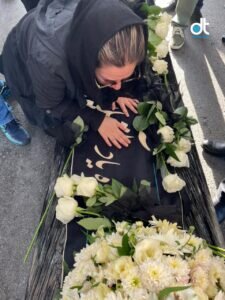 لحظه ورود پیکر آتیلا پسیانی به ایران + فیلم دلخراش