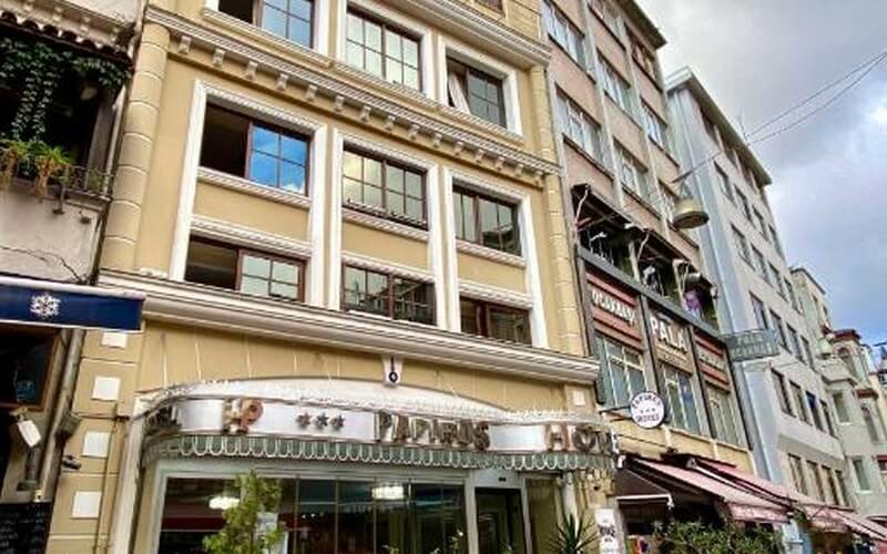 هتل سه ستاره گرند پاپیروس در شهر زیبای استانبول