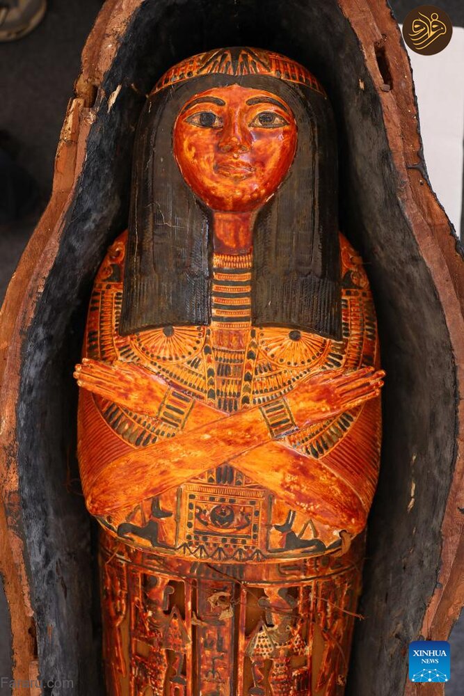 کشف قبرستان ۳۴۰۰ ساله در مصر + عکس