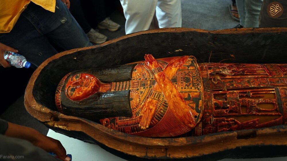 کشف قبرستان ۳۴۰۰ ساله در مصر + عکس