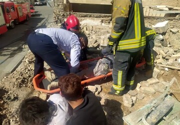 سه کشته و مصدوم درپی ریزش مرگبار ساختمان در باقرشهر + عکس