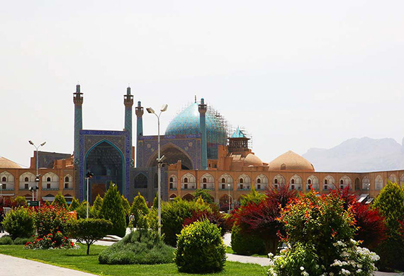 مساحت میدان نقش جهان اصفهان