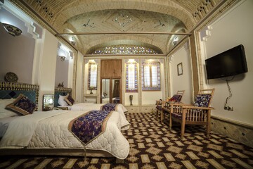 آشنایی با هتل‌های ۴ستاره یزد برای یک سفر به شهر تاریخی ایران