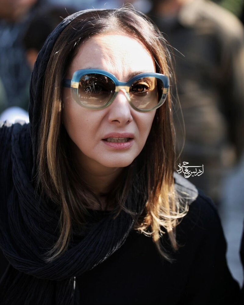 بهت و حیرت هانیه توسلی در مراسم تشیع مهرجویی