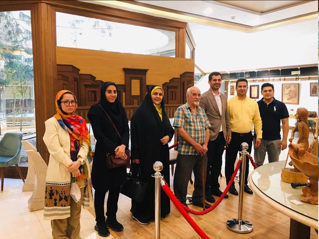 بازدید تعدادی از کنشگران سیاسی کشورمان از موزه میدان آزادی