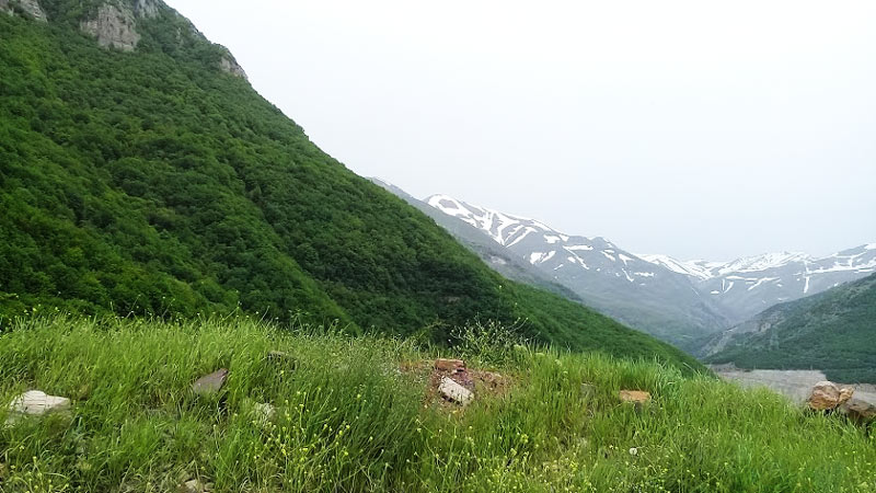 زیباترین آبشار چالوس را باید دید