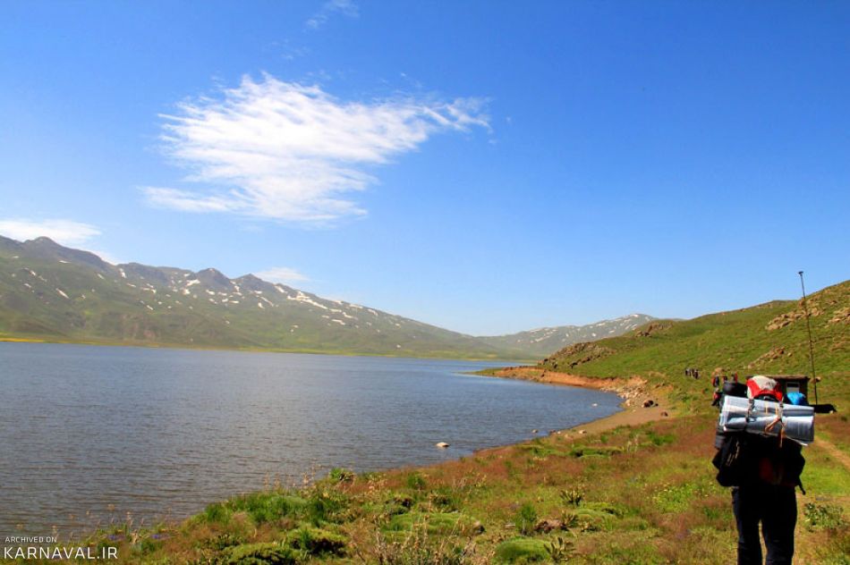 فاصله دریاچه نئور تا اردبیل چقدر است؟