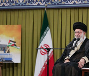 رهبر انقلاب: منسوب کردن دشمنی آمریکا با ملت ایران به حادثه تسخیر سفارت یک دروغ بزرگ است