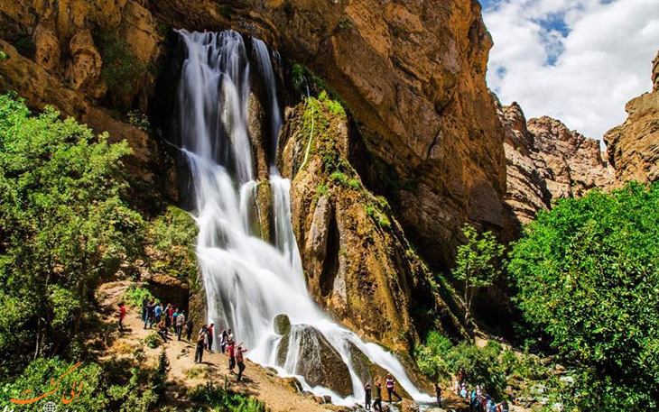 بازدید از آبشار آب سفید الیگودرز را از دست ندهید