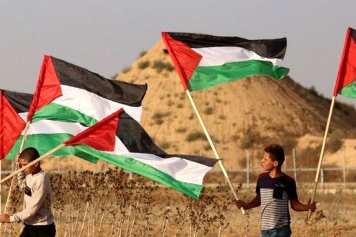 بنر جنجالی فراخوان اعزام به فلسطین در مشهد + عکس