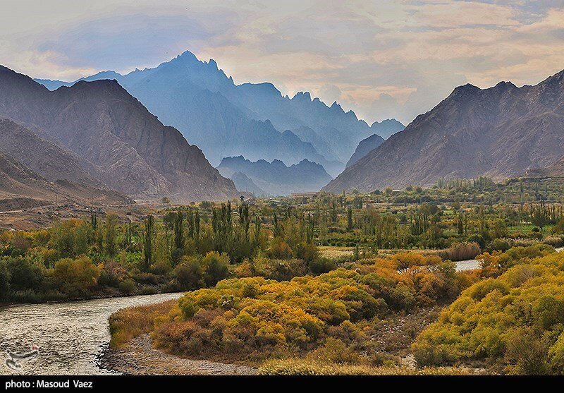 طبیعت پاییزی رود ارس