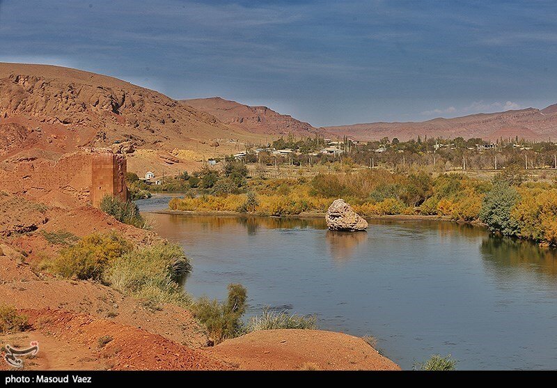 طبیعت پاییزی رود ارس