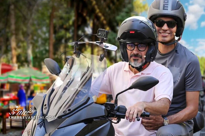 ناک اوت کردن عادل فردوسی پور و همایون شجریان در رینگ بوکس + تصویر 1 عادل فردوسی پور و همایون شجریان در رینگ بوکس + عکس