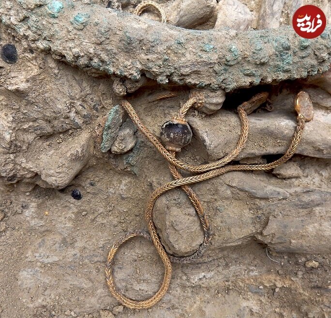 مقبره‌ای پر از «گنج» که در باغ زیتون کشف شد