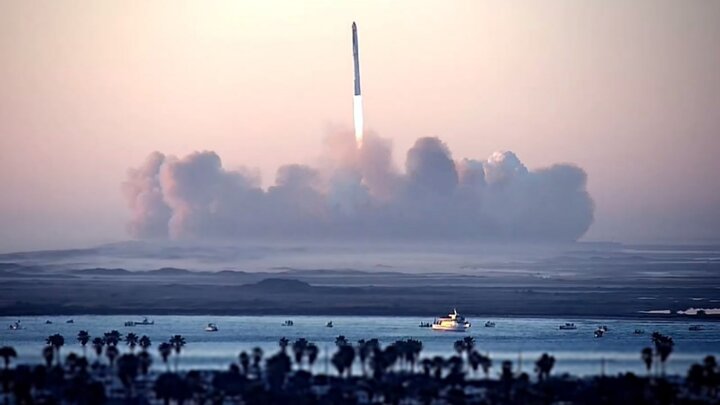 منفجر شدن فضاپیمای غول‌پیکر ایلان ماسک روی اقیانوس + فیلم