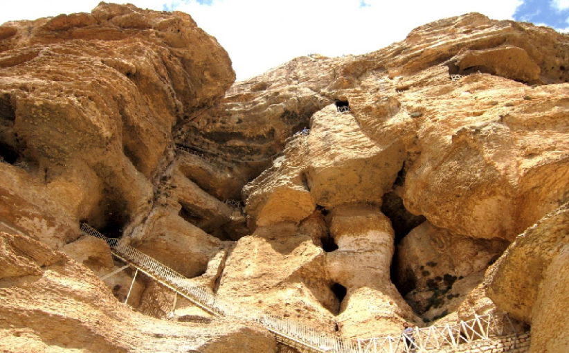 قدمت غار کرفتو کردستان چقدر است؟